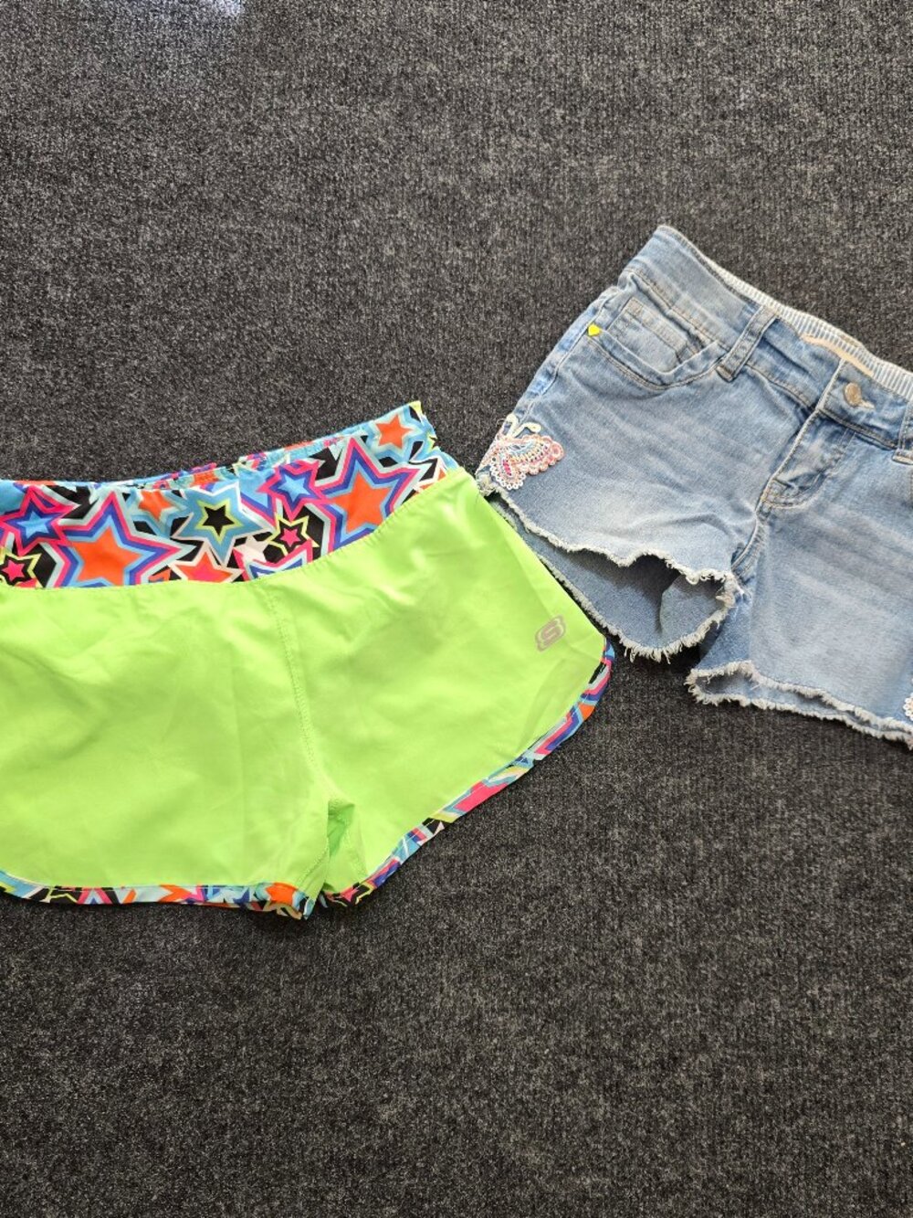 Girls Shorts Lot Size 7/8 – LEI Denim Butterfly Shorts + Skechers Active Neon Gr